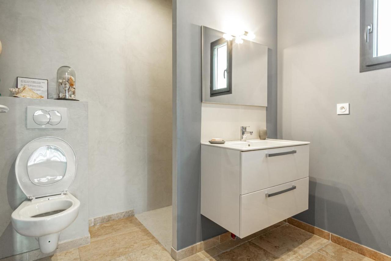 La Verdiere - Contemporary House With Garden And Private Pool L'Isle-sur-la-Sorgue Luaran gambar