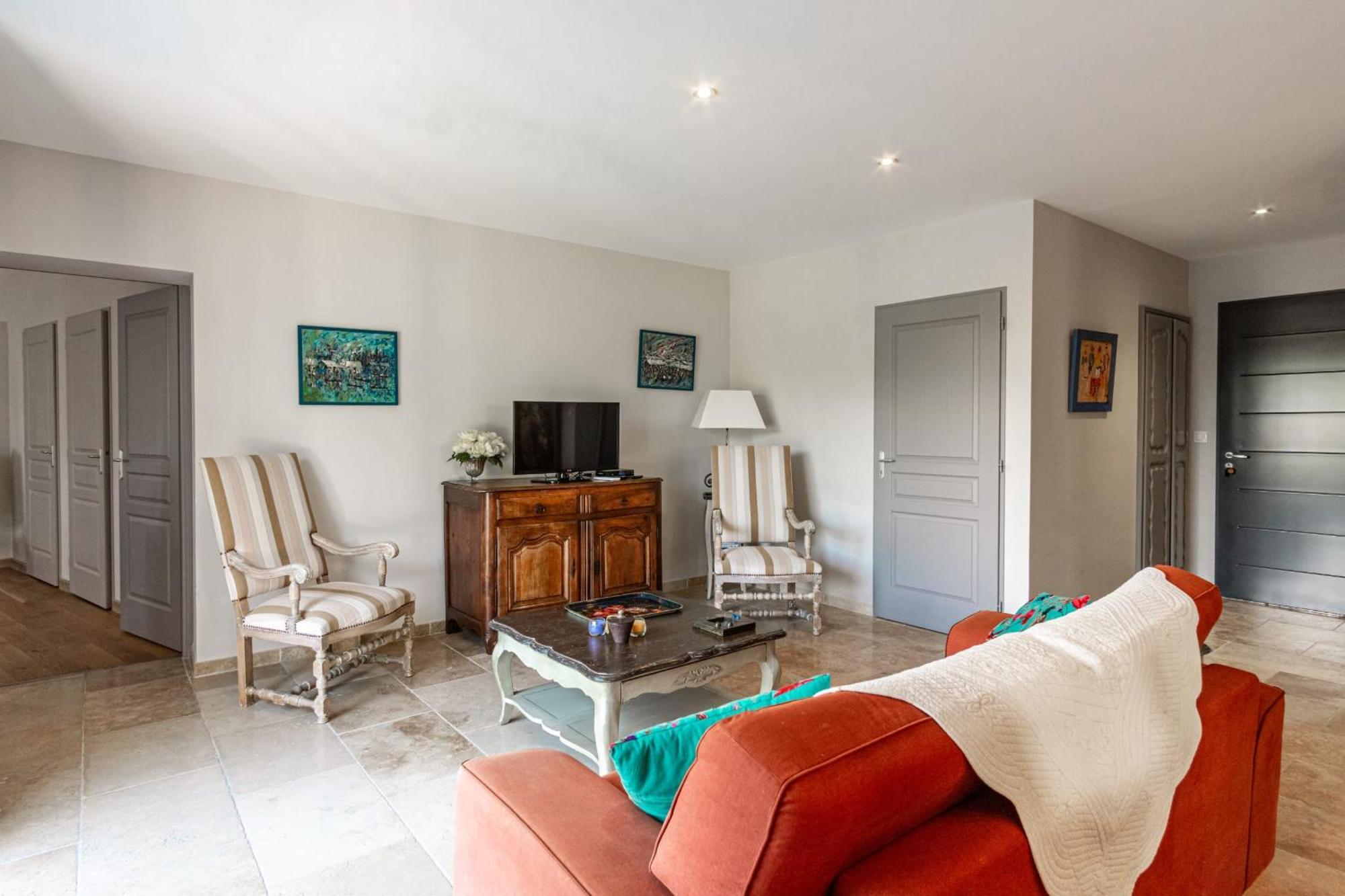 La Verdiere - Contemporary House With Garden And Private Pool L'Isle-sur-la-Sorgue Luaran gambar